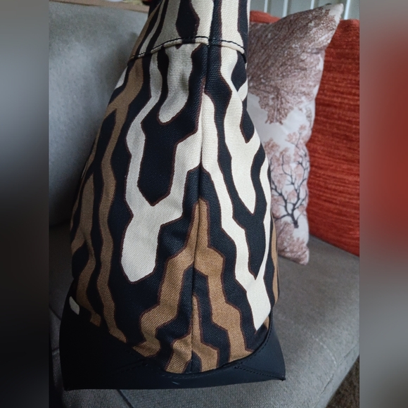 Tory Burch Lrg Canvas Tote Bag EUC - Picture 9 of 12